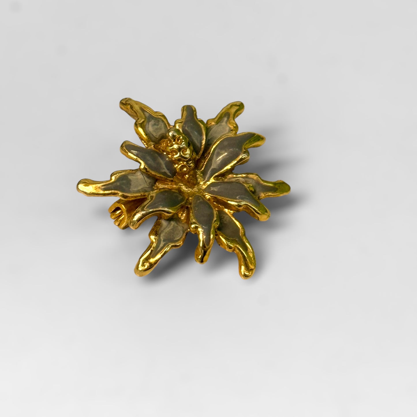 Gold flower brooch