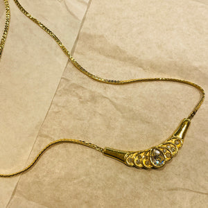 Fine snake mesh necklace with drop diamond interlayer pendant