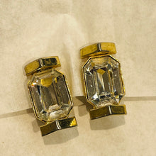 Load image into Gallery viewer, Incredible geometric white diamond earrings