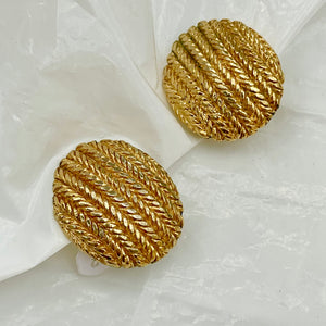 Couture oval buckles
