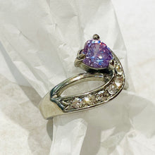 Load image into Gallery viewer, Silver ring with purple heart diamond movement