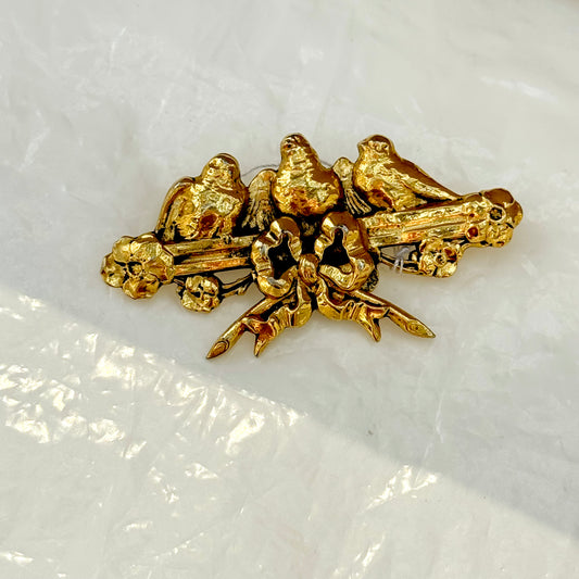 Lovely old style 3 birds brooch