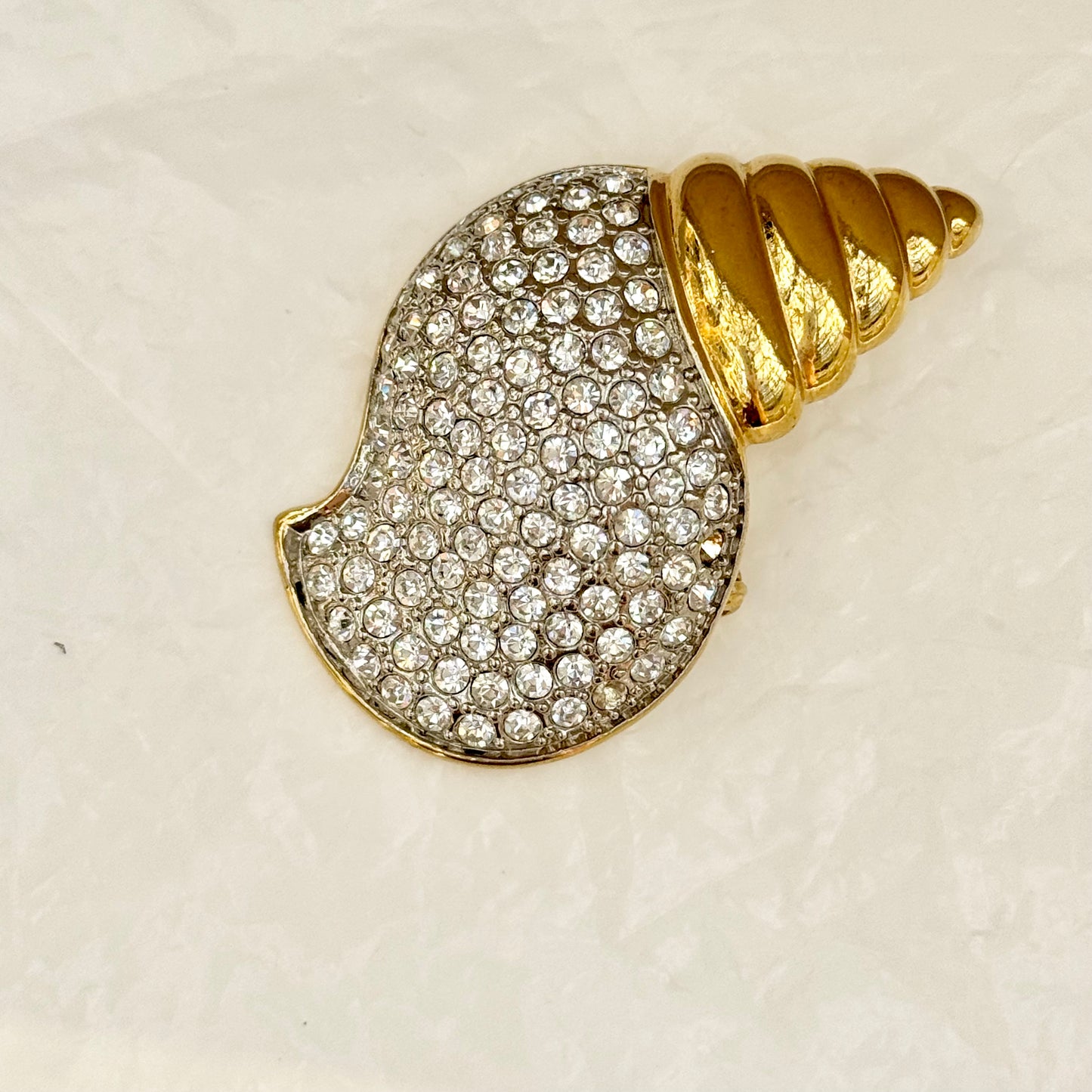 Shell diamond brooch