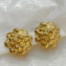 Load image in gallery, Quilted gold round curls
