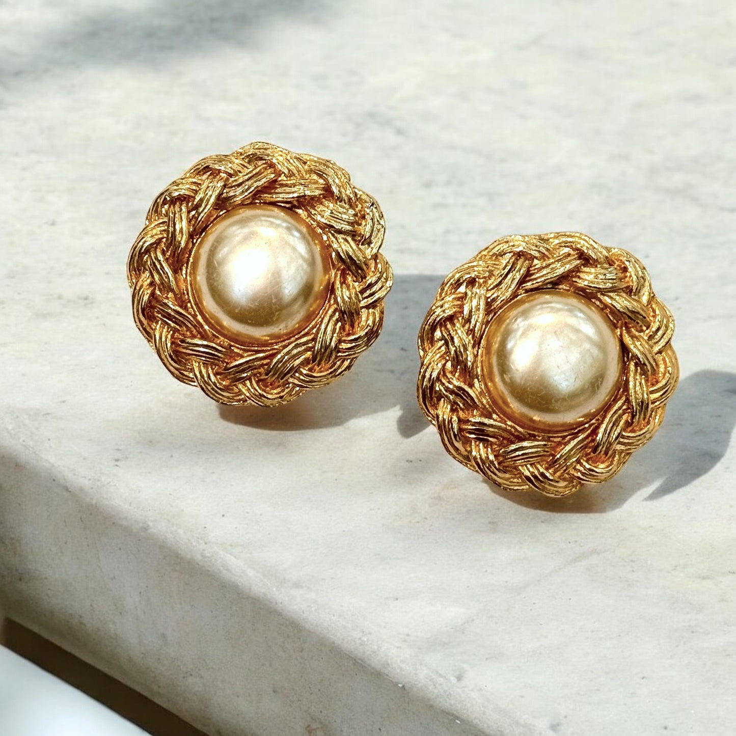 Amazing round pearl earrings #1