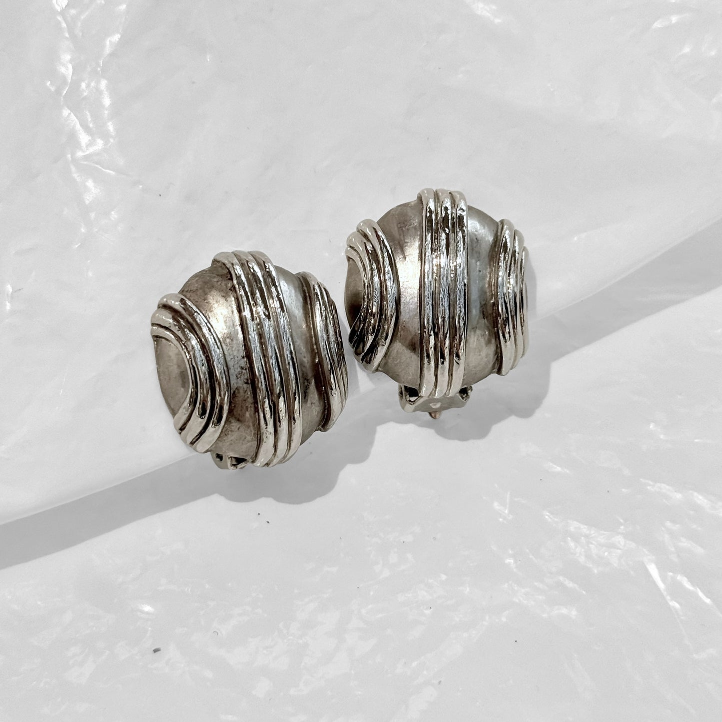 Beautiful silver round earrings