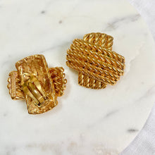Load image into Gallery viewer, Balenciaga earrings of very good quality