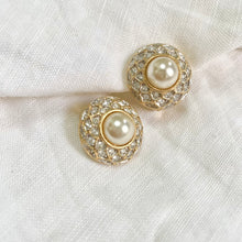 Charger l&#39;image dans la galerie, Boucles perles centrales pavage éclats blancs et or
