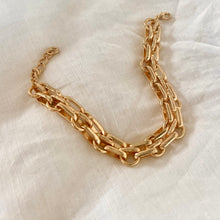Load the image in the gallery, Golden bracelet with double alternating forçat link