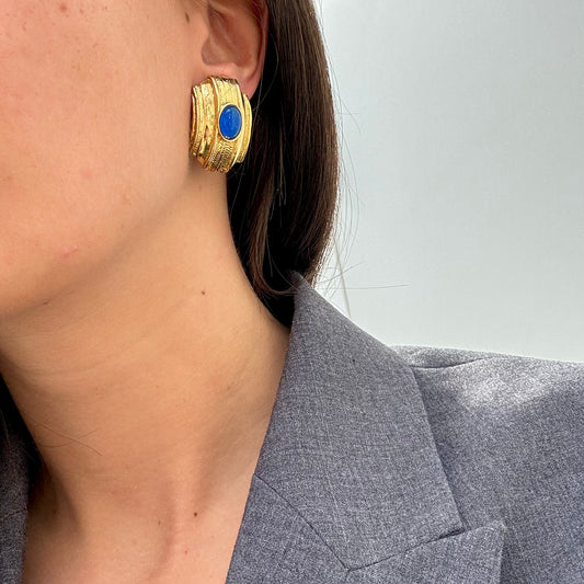 Stunning golden earrings blue cabochon