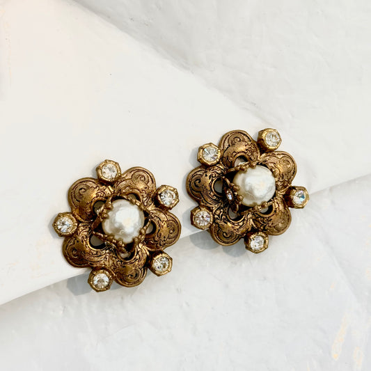 Splendides boucles d'oreilles Chanel 80s