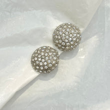 Load image into Gallery viewer, Full diam round earrings