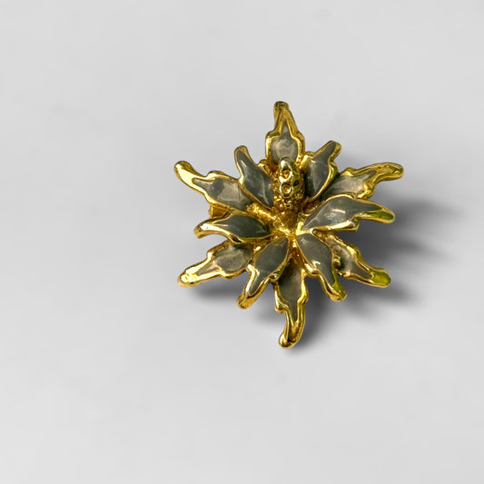 Gold flower brooch