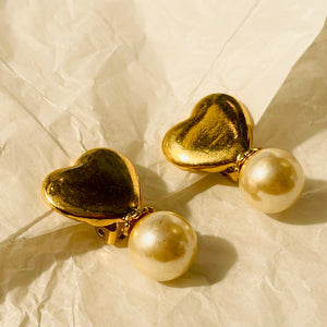 Heart and pearl dangling earrings