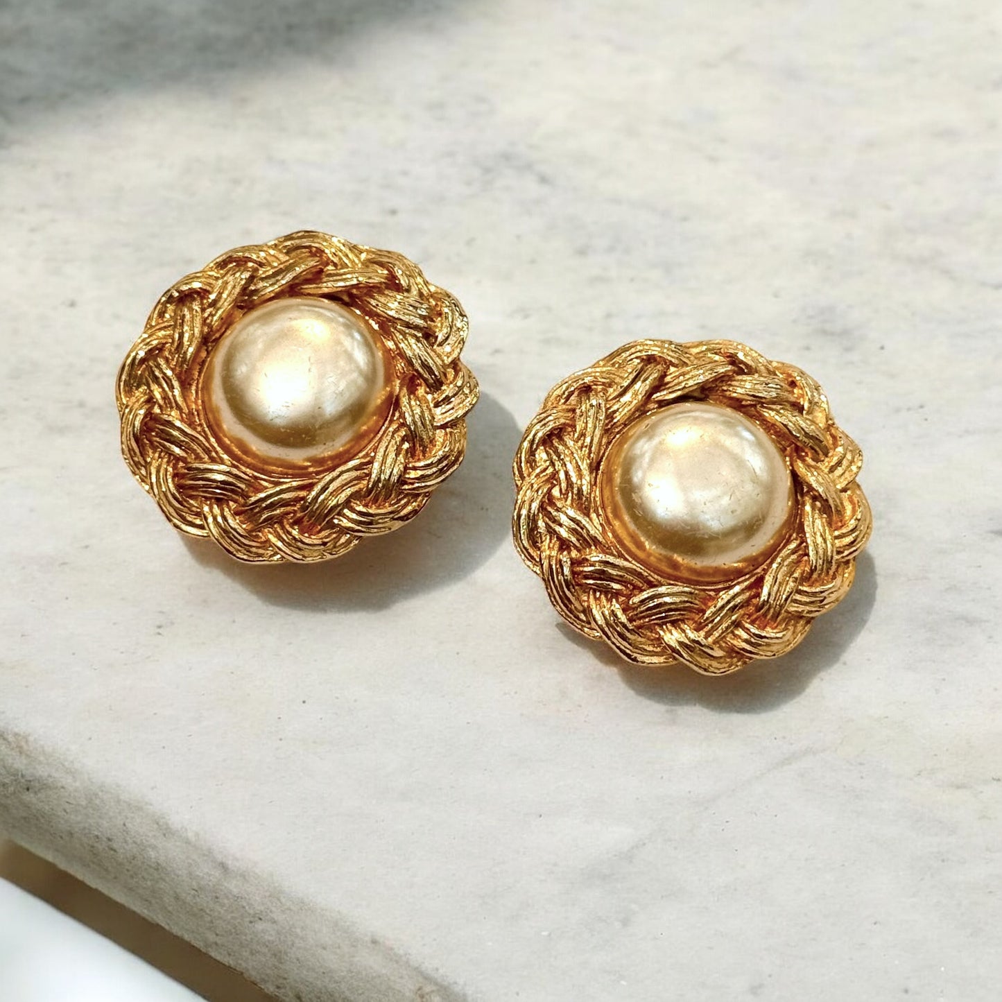 Amazing round pearl earrings #1