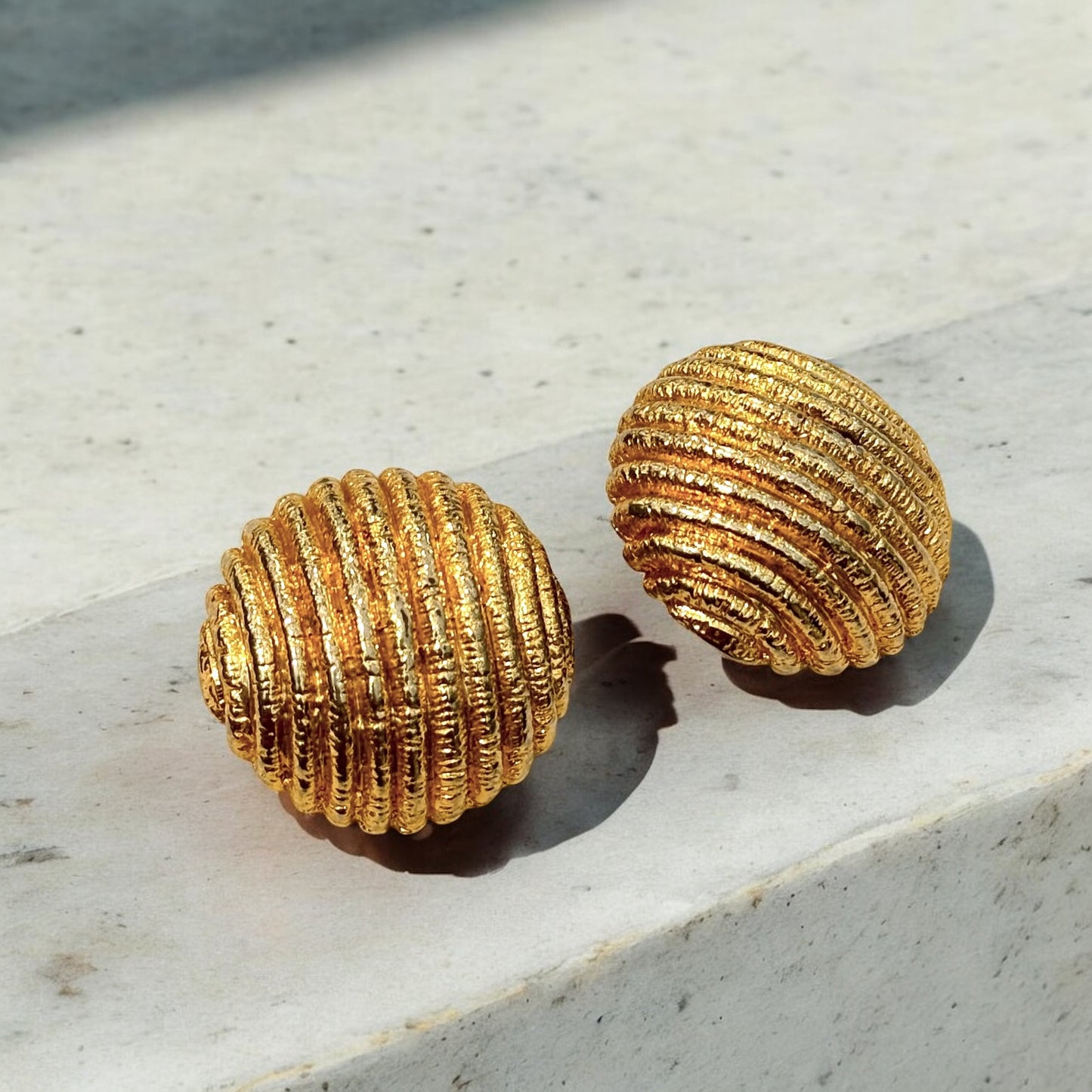 Amazing round stripped earrings