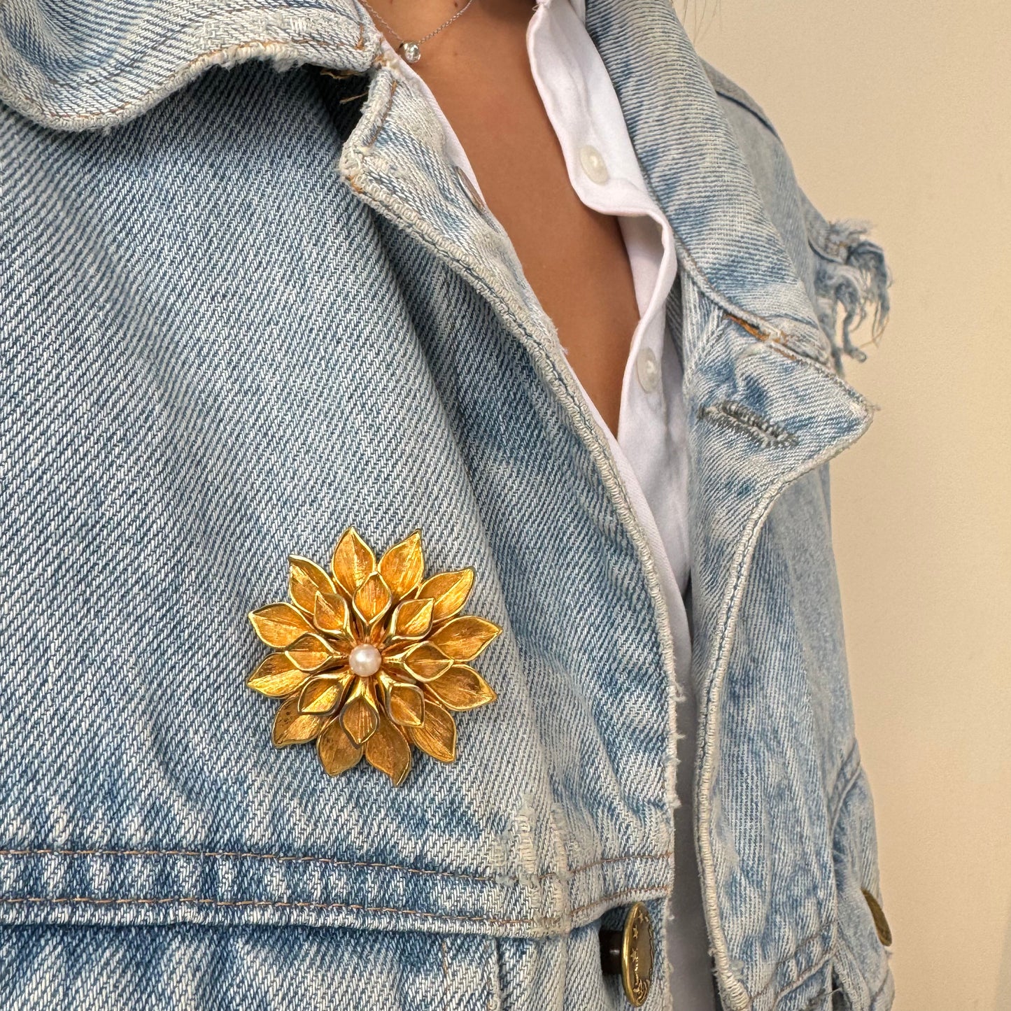 Beautiful flower brooch