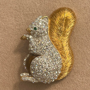 Squirrel brooch