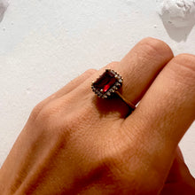 Load the image in the gallery, Marquise ring in vermeil and vermilion crystal
