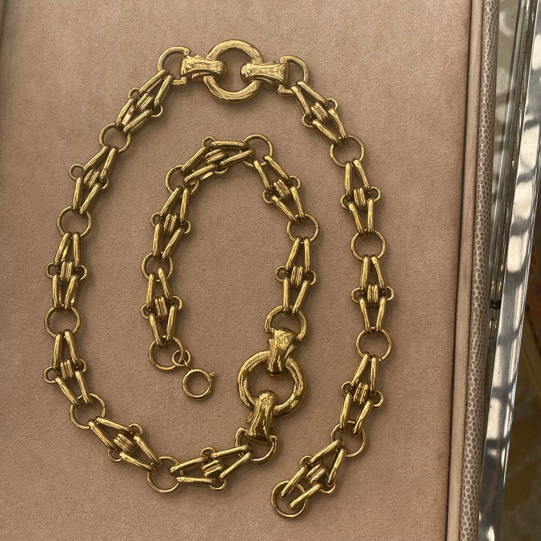 Sautoir doré maille sophistiquée deux anneaux