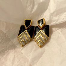 Load the image in the gallery, Sublime black dangling earrings with geometric patterns