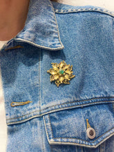 Load the image in the gallery, Flower brooch from elsewhere