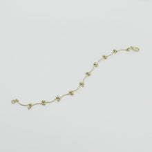 Charger et lire la vidéo dans la visionneuse de la Galerie, Bracelet doré fin petites perles dorées
