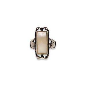Silver ring with vintage art deco mother-of-pearl from GIGI PARIS