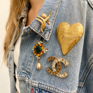 Vintage brooches from GIGI PARIS
