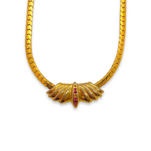 Load image into Gallery viewer, Golden snake mesh necklace with winged pattern red camaieu stones