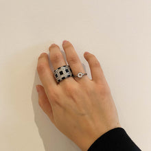 Load image into Gallery viewer, Fine smooth silver vintage zirconium ring from GIGI PARIS