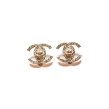 Charger l&#39;image dans la galerie, GIGI PARIS bijoux vintage boucles d&#39;oreilles Chanel
