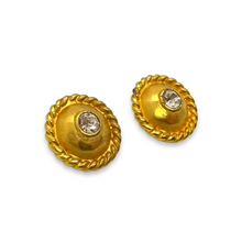 Load image into Gallery viewer, Braided Strapping Center Diamond Round Earrings