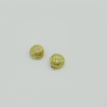 Load and play the video in the gallery viewer, Small vintage striped round earrings from GIGI PARIS