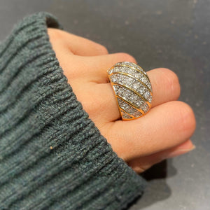 Incredible maxi ring paved with diamonds