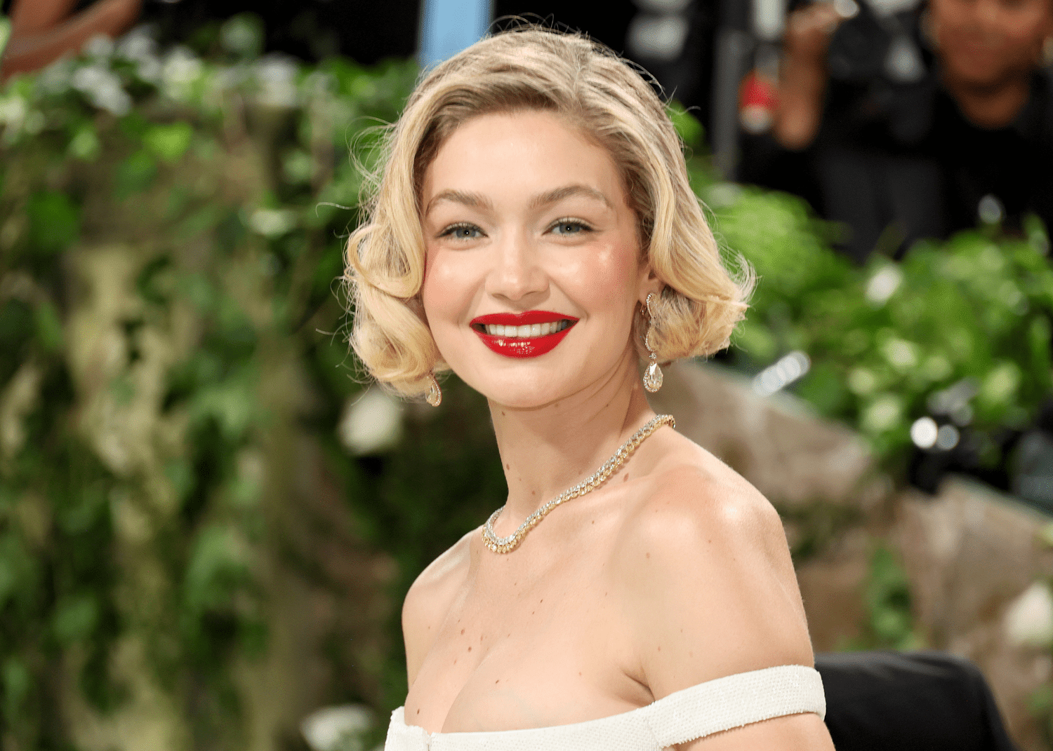 Gigi Hadid's 2024 Met Gala Bob Is Bouncy and Romantic